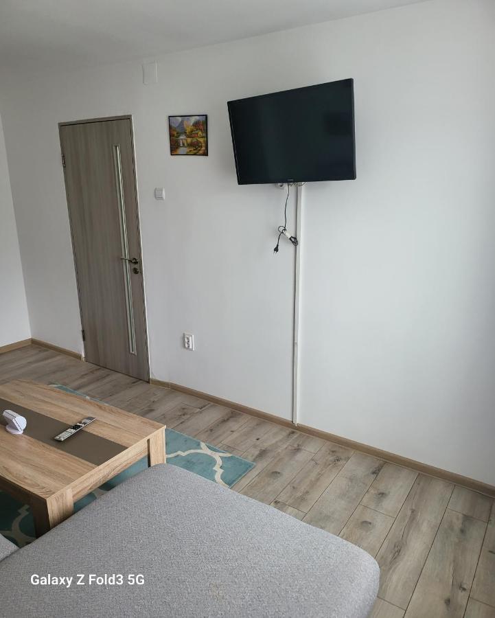 Апартаменты Apartament In Bucovina, Campulung Moldovenesc, Impecabil . Экстерьер фото